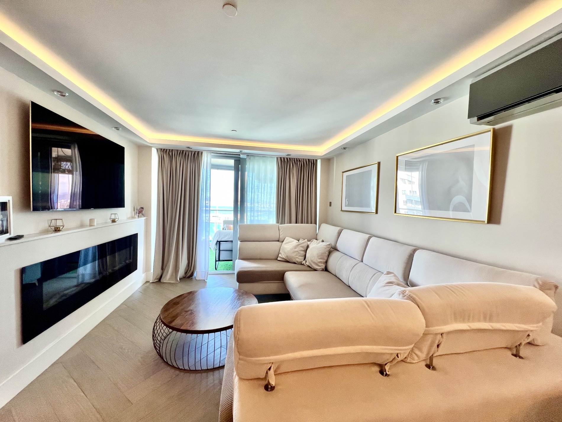 3-bed apartment in Grand Ocean Plaza, Ocean Village